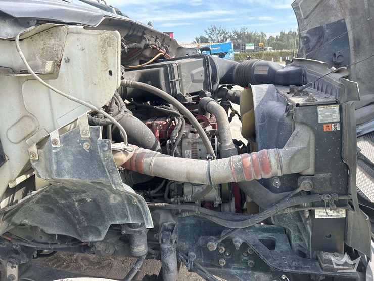 2013-ford-f750-image-7