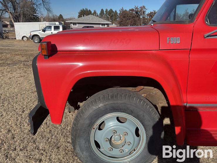 1975-ford-f600-image-12