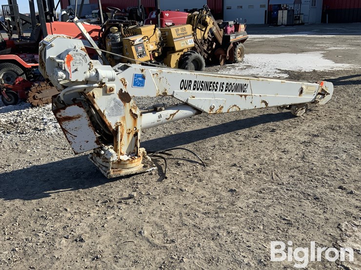 truck-mounted-8008#-auto-crane-image-5