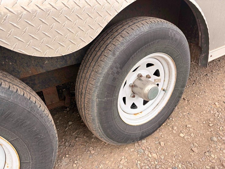 2022-dct-enclosed-trailer-image-15