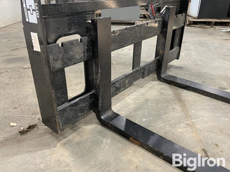 2025-giyi-60"-skid-steer-pallet-forks-&-mast-assy-image-17