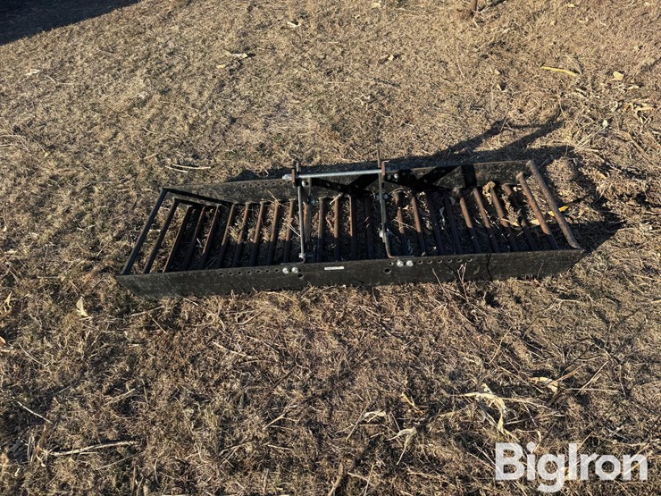 tractor-front-rock-box-image-2