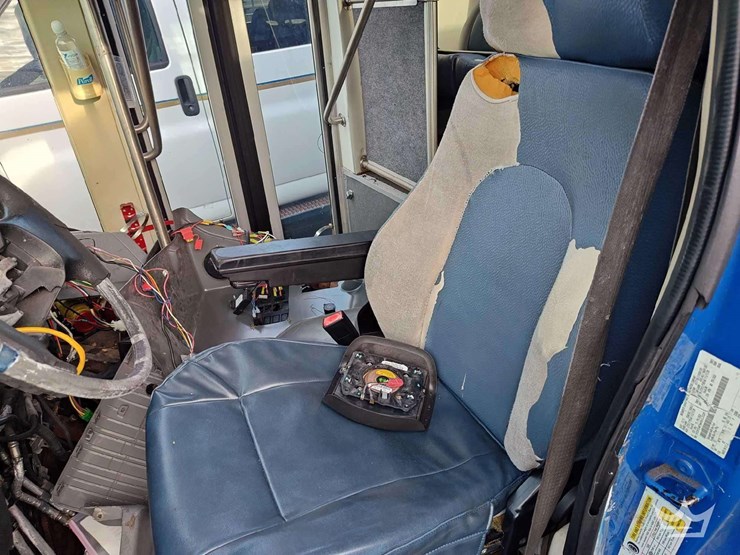 2016-ford-e450-image-13