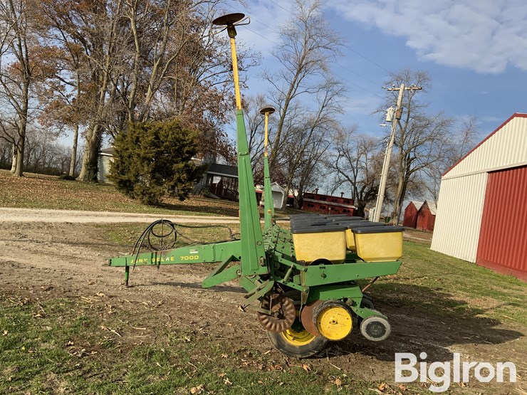 john-deere-7000-image-8