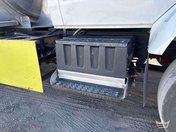 2018-international-workstar-7400-image-44