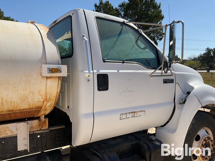 2000-ford-f650-image-18