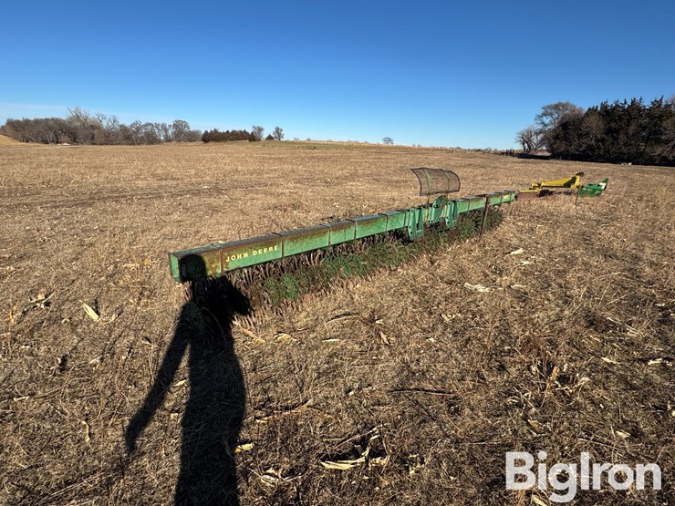 john-deere-400-image-3