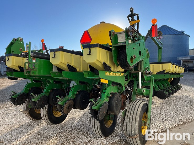 2009-john-deere-1770nt-image-5