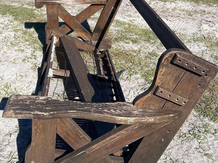 wooden-bench-image-2