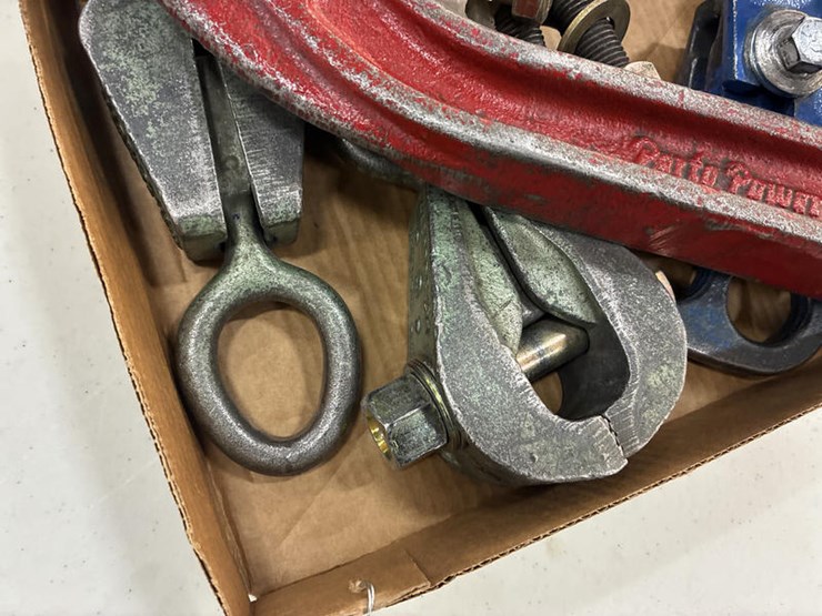 #115313-•-box-of-misc-image-3