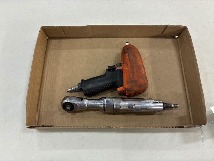 #115330-•-2-snap-on-3/8-air-drive-ratchets-image-1