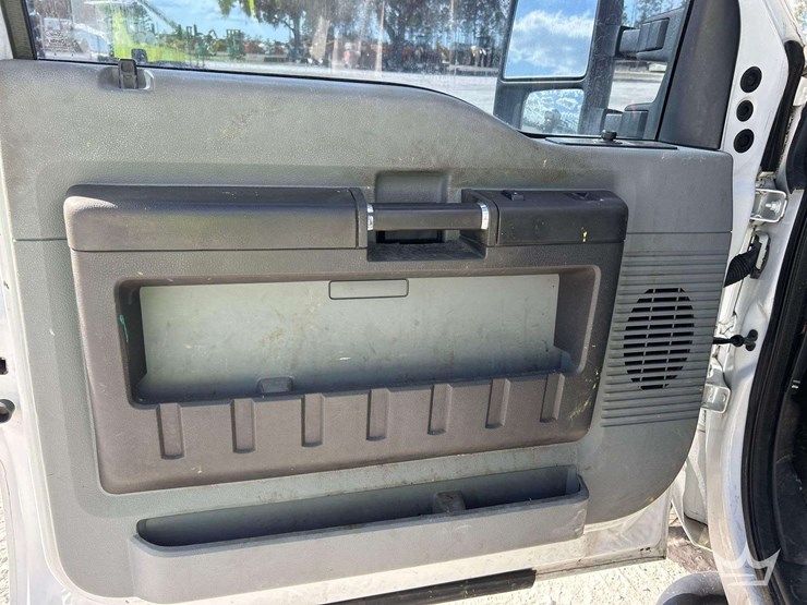 2015-ford-f350-image-11