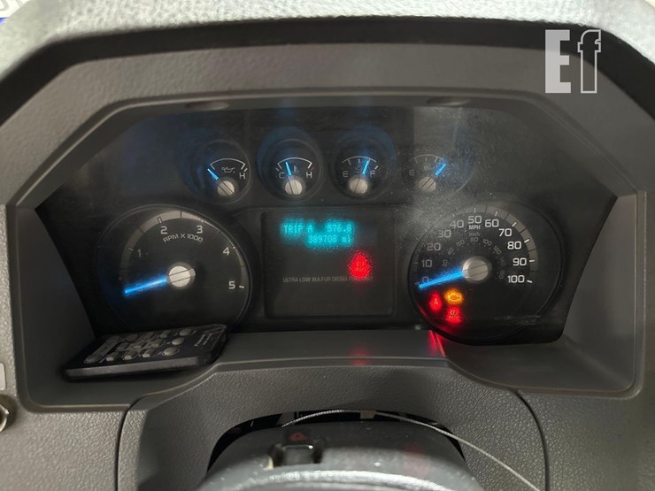 2015-ford-f750-image-26