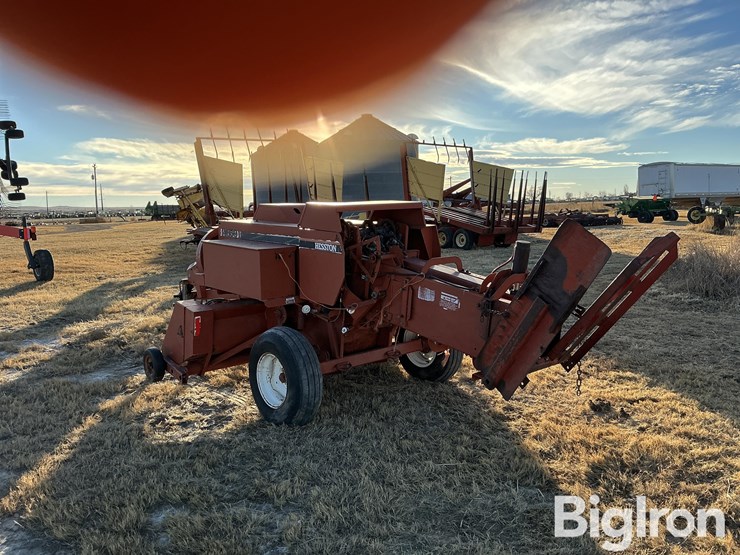 1989-hesston-4650-image-7