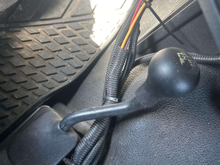 2011-terex-lt38-image-25