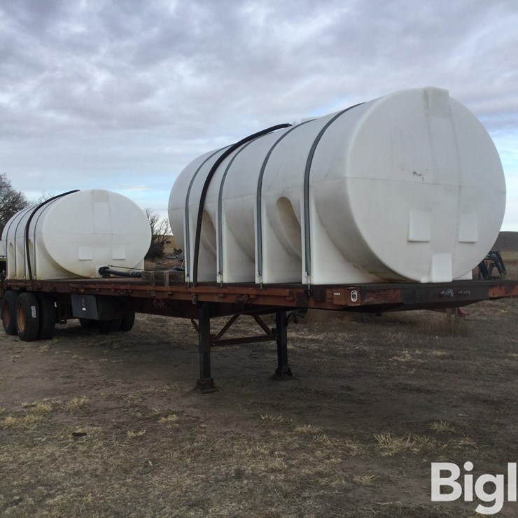 1972 FRUEHAUF FLATBED