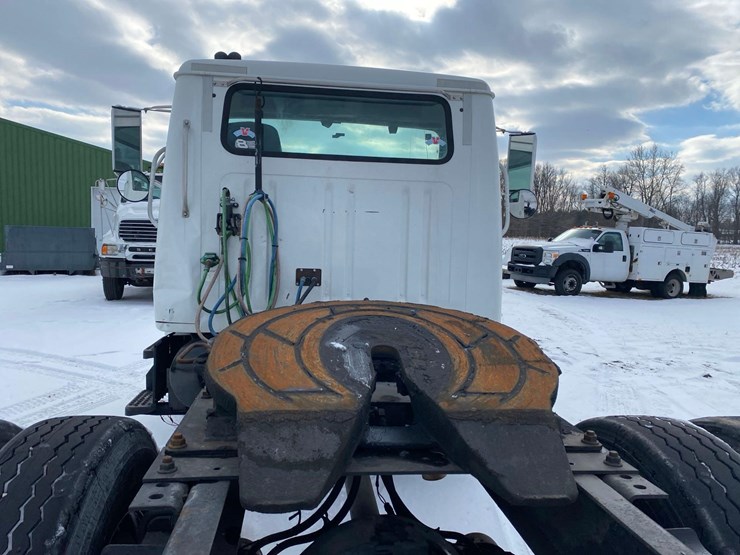 2001-case-ih-4900-image-15