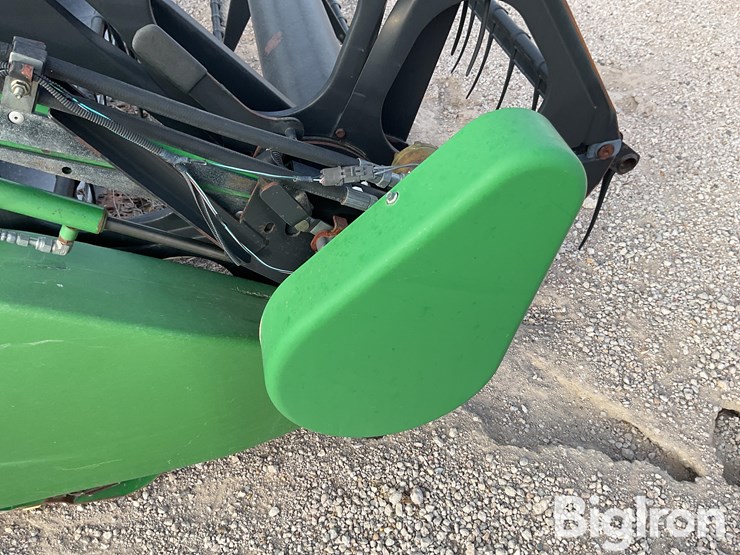 2004-john-deere-630-image-15