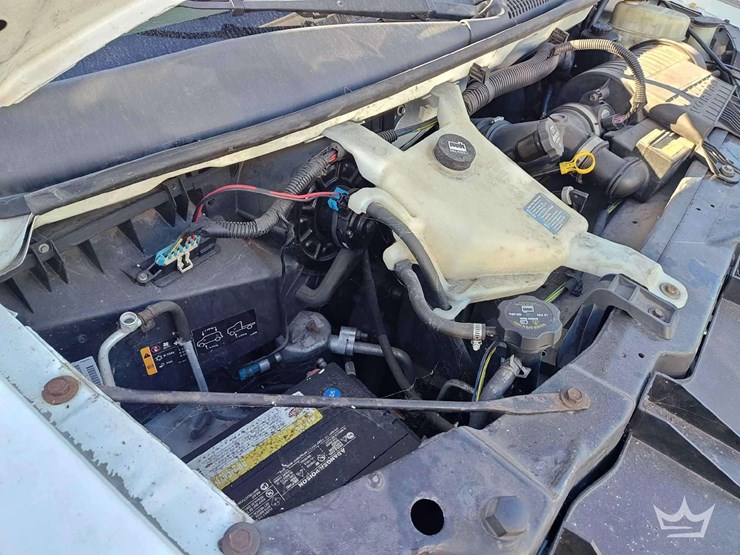 2015-chevrolet-express-2500-image-8