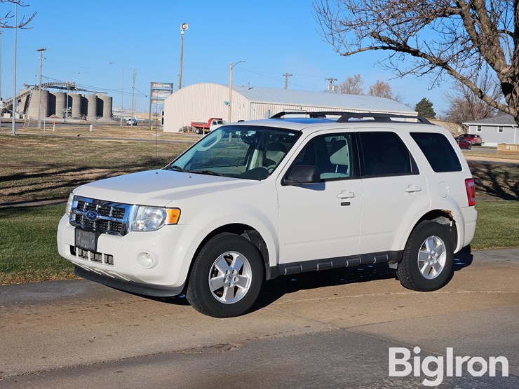 2012-ford-escape-xlt-image-1