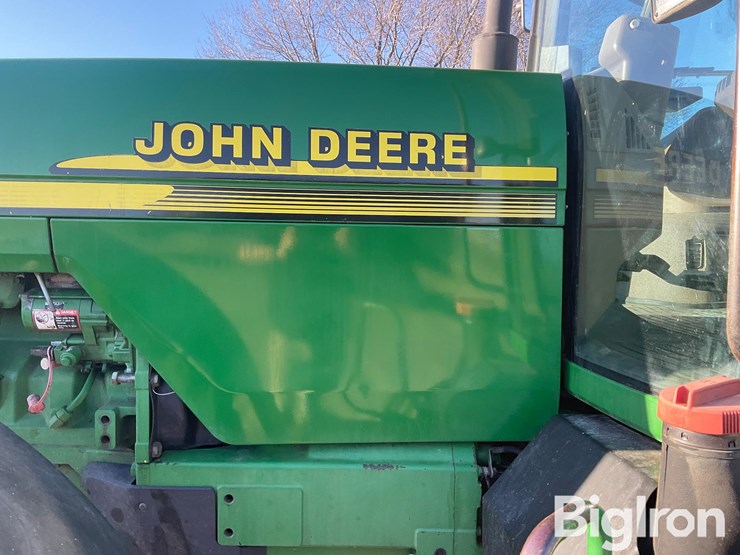 2000-john-deere-8310-image-20