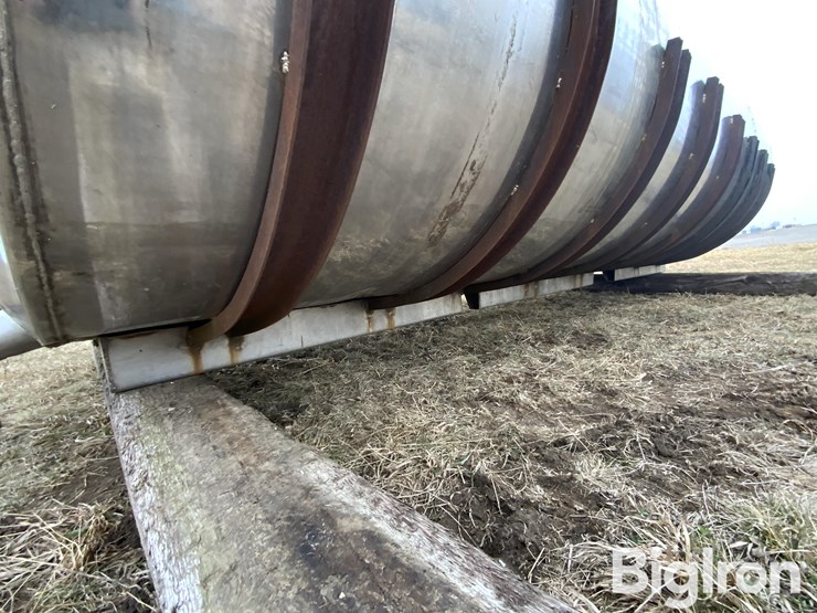 3300-gallon-horizontal-stainless-steel-fertilizer-tank-image-10
