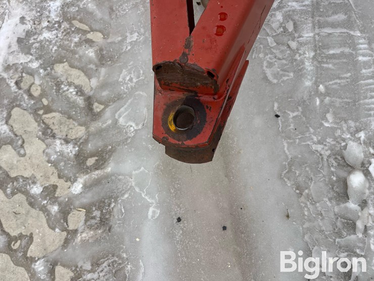 new-holland-195-image-9