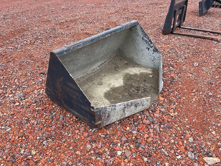 concrete-bucket-image-4