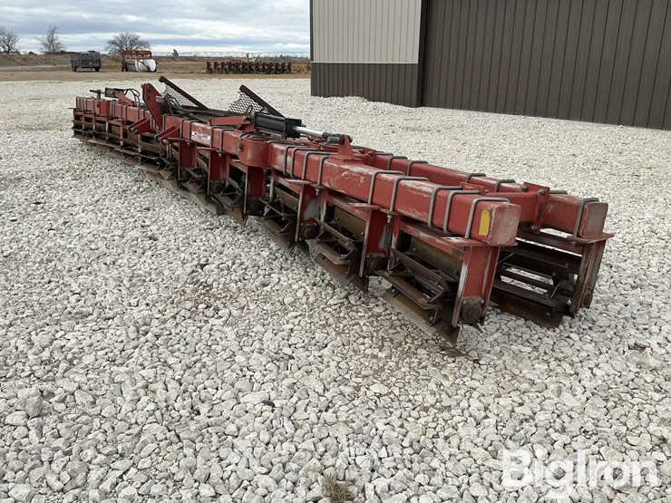 mcfarlane-12r-30-dfr-rolling-stalk-chopper-image-1