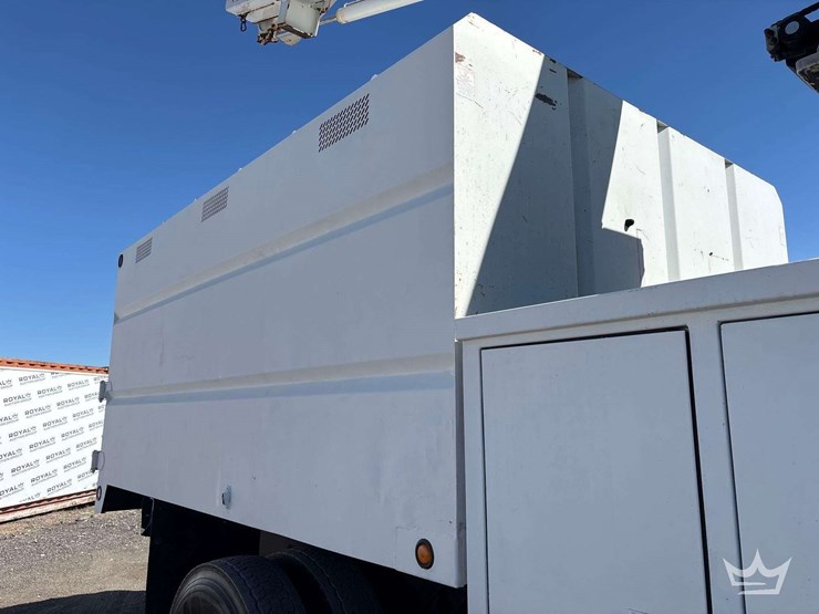 2006-international-durastar-4300-image-34