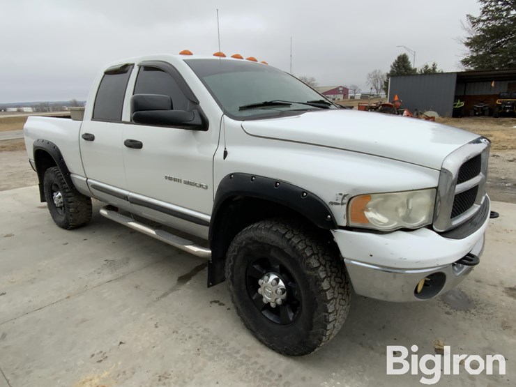2004-dodge-ram-3500-image-3