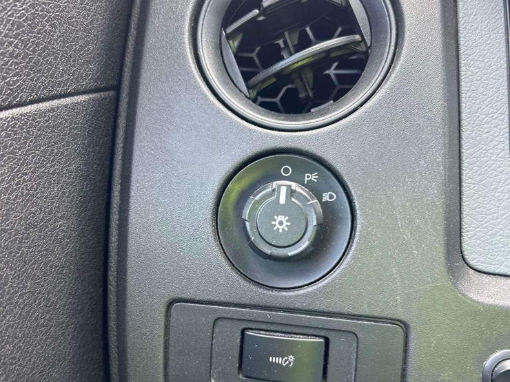 2013-ford-f150-image-16