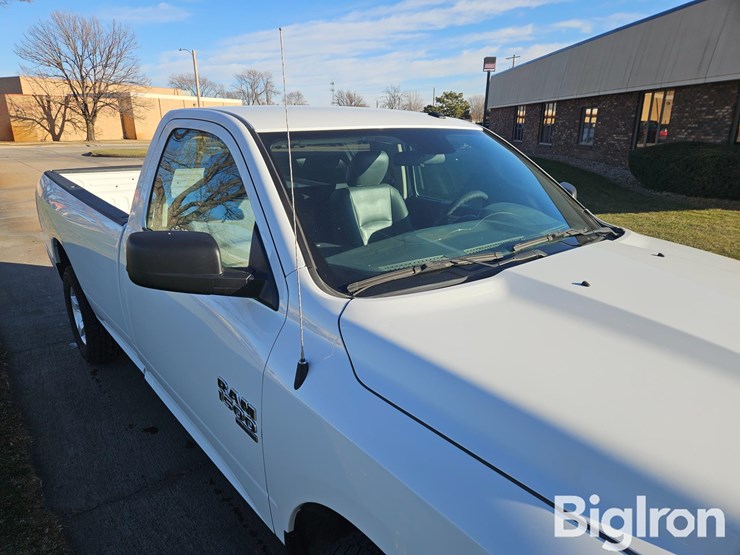 2020-dodge-1500-image-15