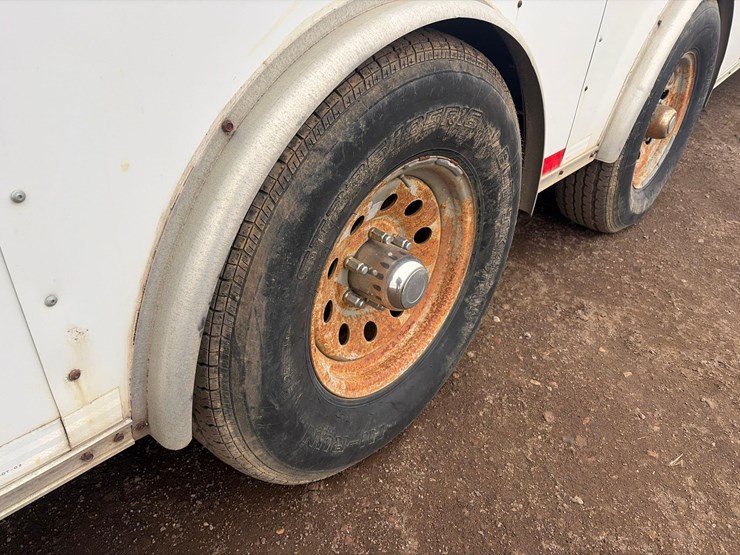 2011-teamspirit-enclosed-trailer-image-38