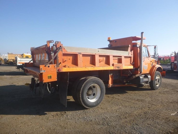 1998-international-4900-image-3