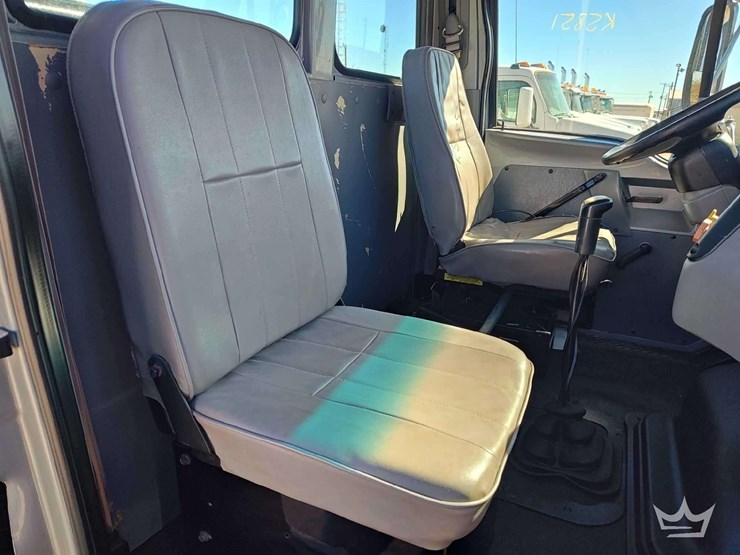 2000-sterling-l7501-image-33