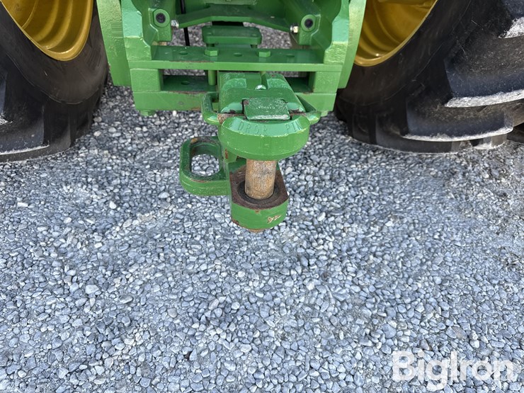 2013-john-deere-8285r-image-16