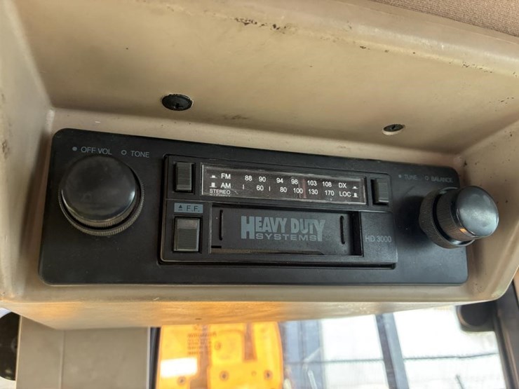 john-deere-6410-image-22