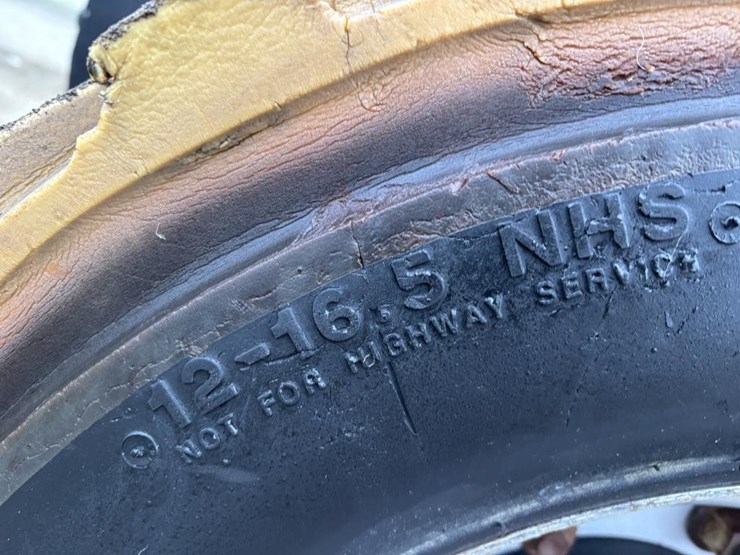 2015-jlg-g5-18a-image-18