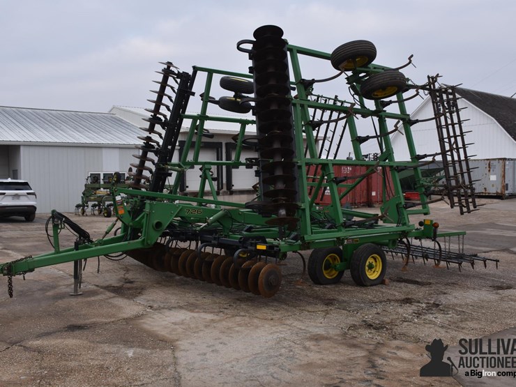 john-deere-726-image-1