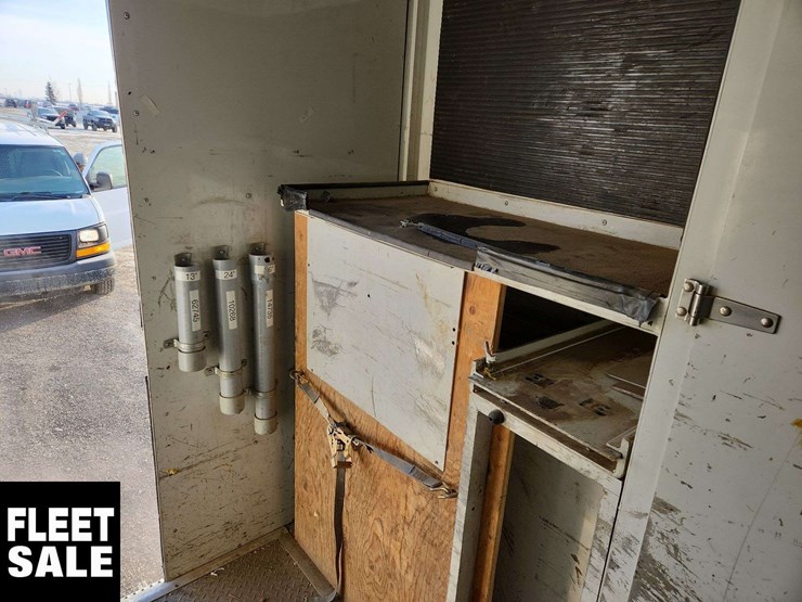 2005-ford-f550-image-36