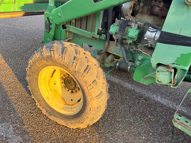 john-deere-790-image-10