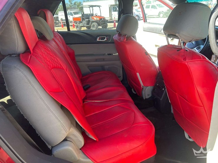 2014-ford-explorer-image-23