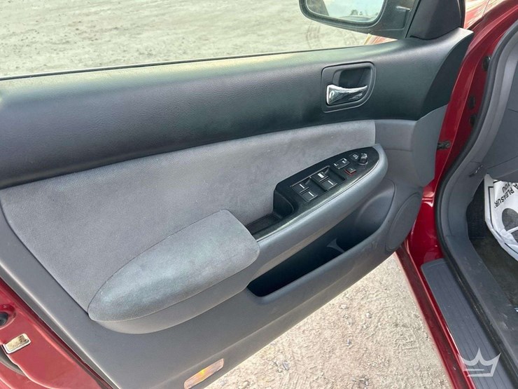 2007-honda-accord-sedan-image-11