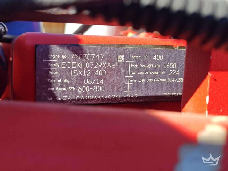 2015-peterbilt-567-image-15