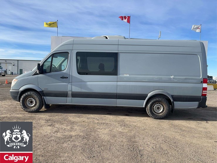 2012-mercedes-benz-sprinter-2500-image-6