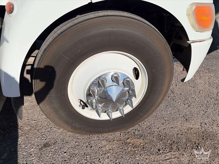 2016-peterbilt-337-image-38