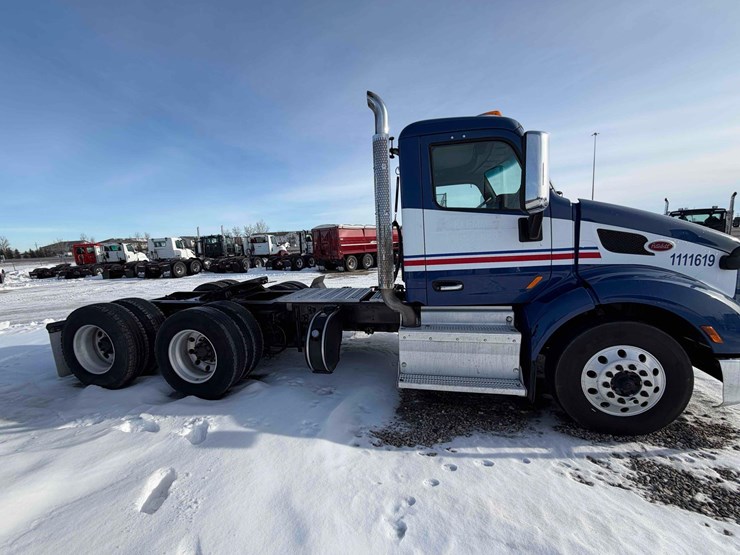 2016-peterbilt-579-image-6