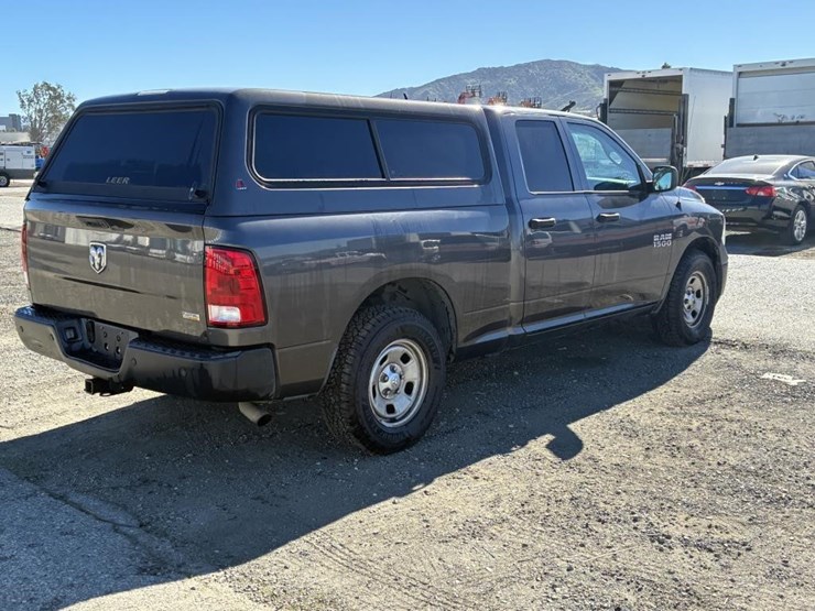 2016-dodge-1500-image-3