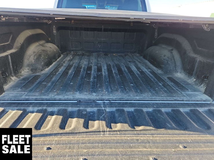 2014-dodge-1500-image-16